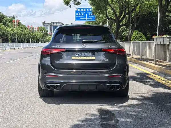 Mercedes-Benz GLC AMG 2025