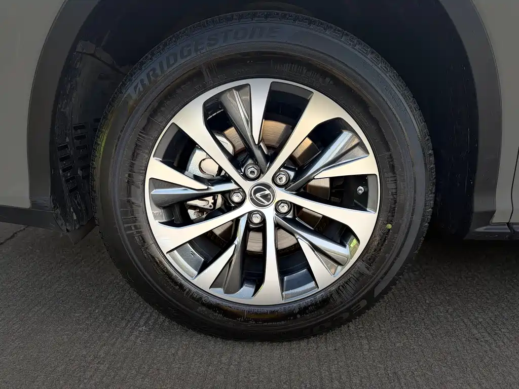 Lexus RX 2022 — фото 14