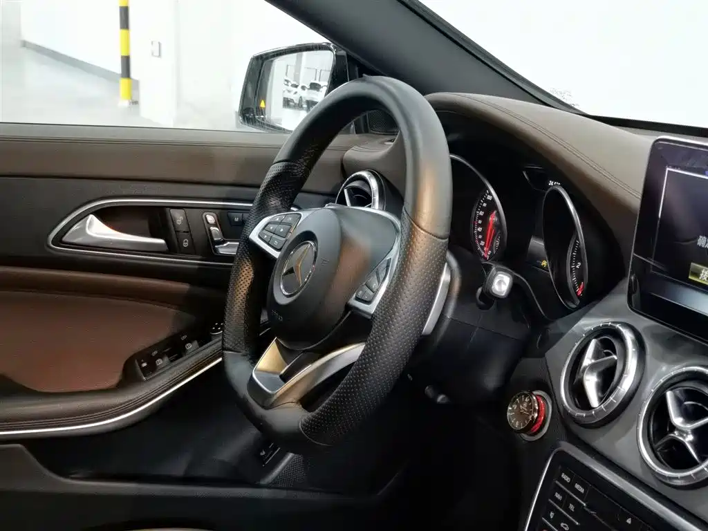Mercedes-Benz CLA 2016 — фото 22