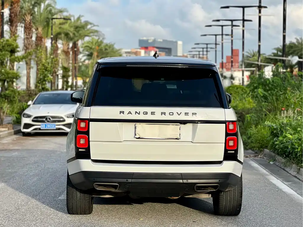 Land Rover Range Rover 2020 — фото 14