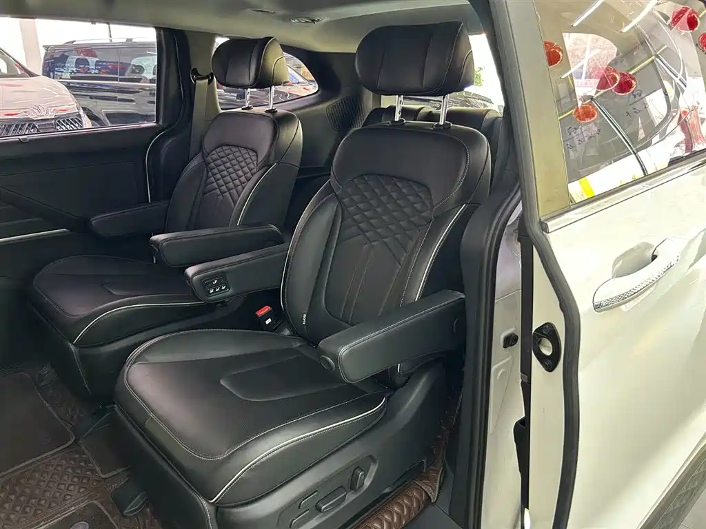 Hyundai Custo 2023 — фото 12