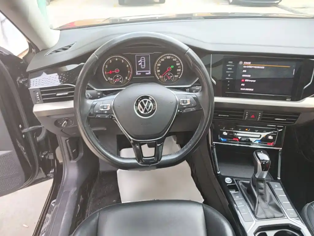Volkswagen Passat 2021 — фото 11