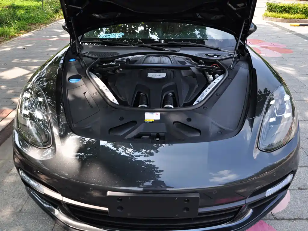Porsche Panamera 2020 — фото 19