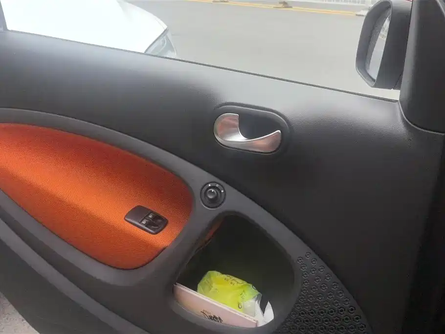 smart Fortwo 2016 — фото 7