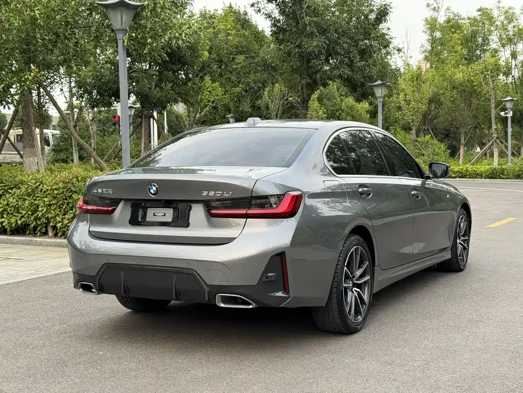 BMW 3 Series 2023