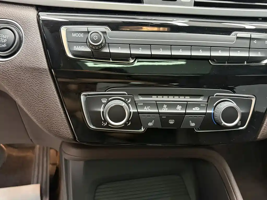 BMW X1 2021 — фото 13
