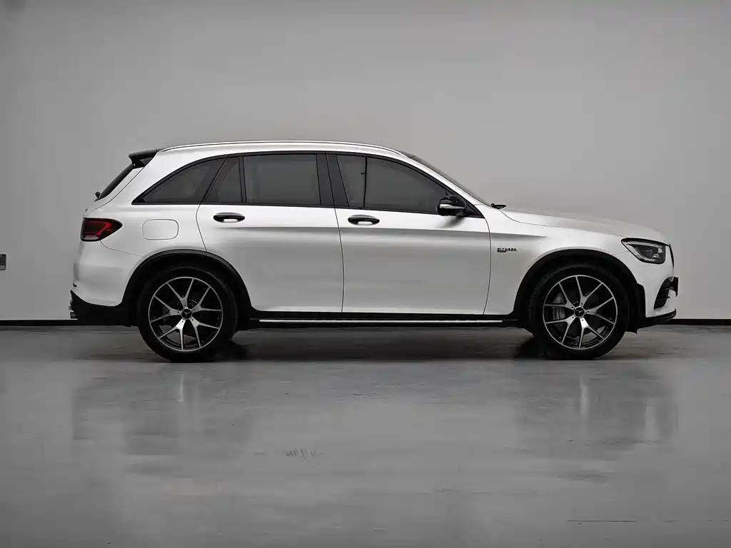 Mercedes-Benz GLC AMG 2020 — фото 18