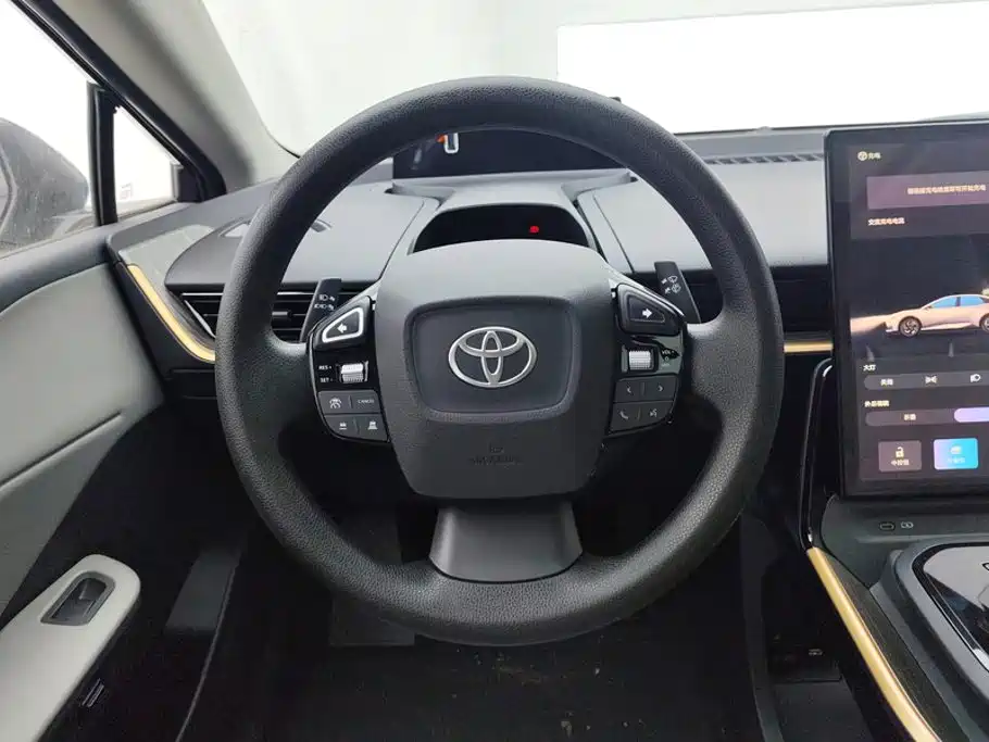 Toyota bZ3 2026 — фото 15