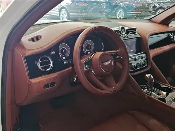 Bentley Bentayga 2024
