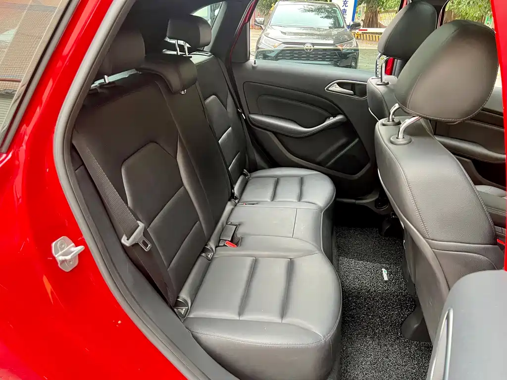 Mercedes-Benz B-Class 2014 — фото 12