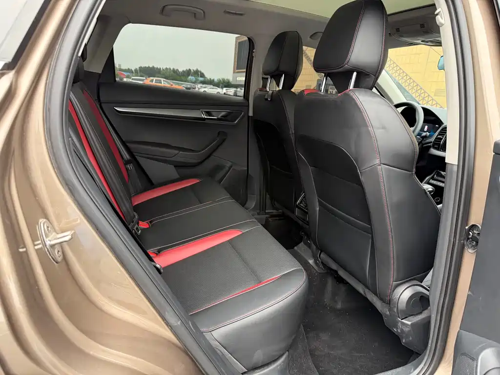 Skoda Karoq 2022 — фото 16