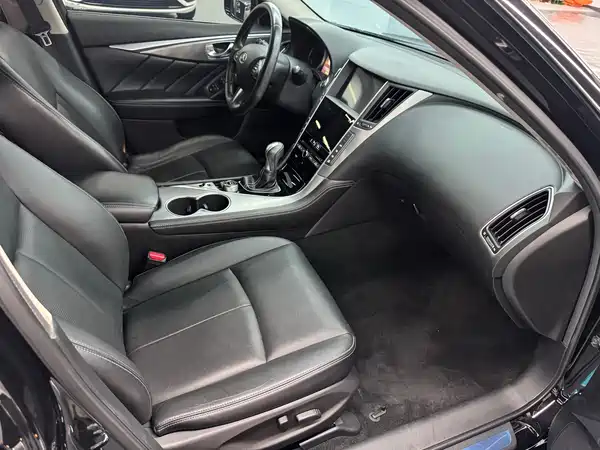 Infiniti Q50L 2017