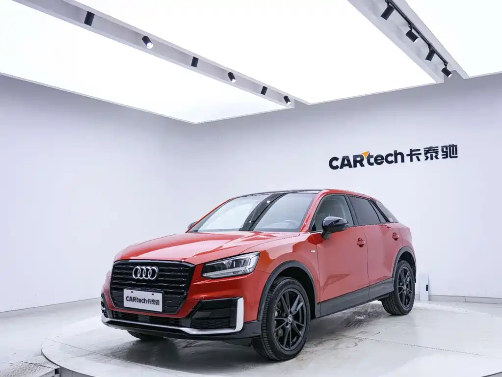 Audi Q2L 2019