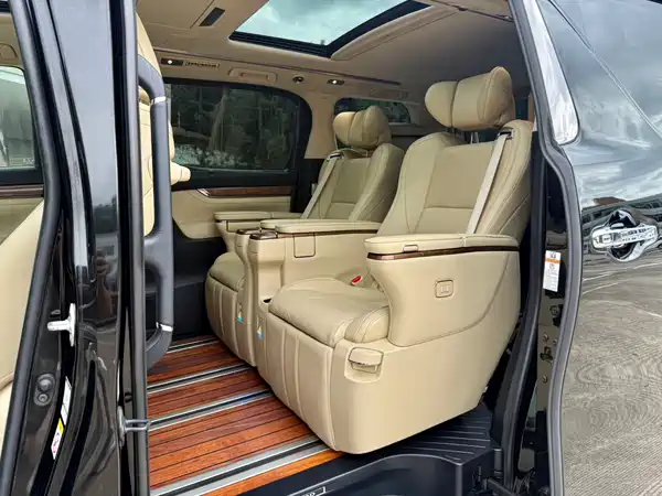 Toyota Alphard 2018