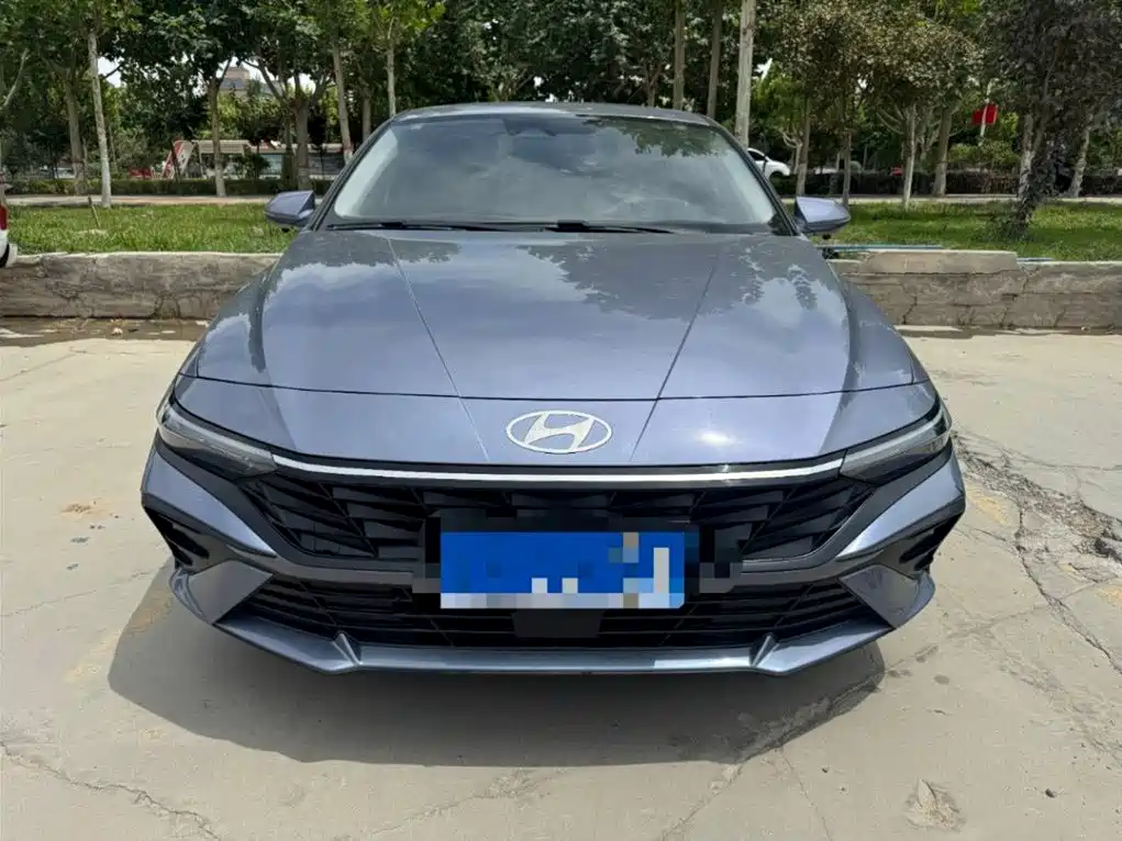 Hyundai Elantra 2024