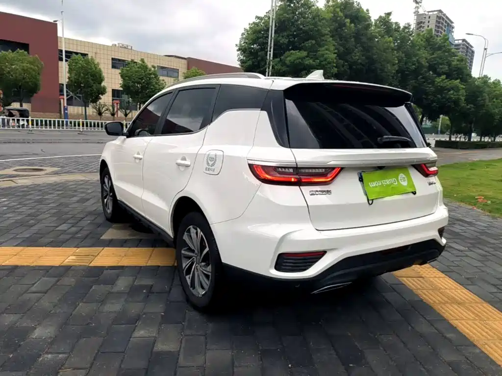 Geely Vision X6 2021