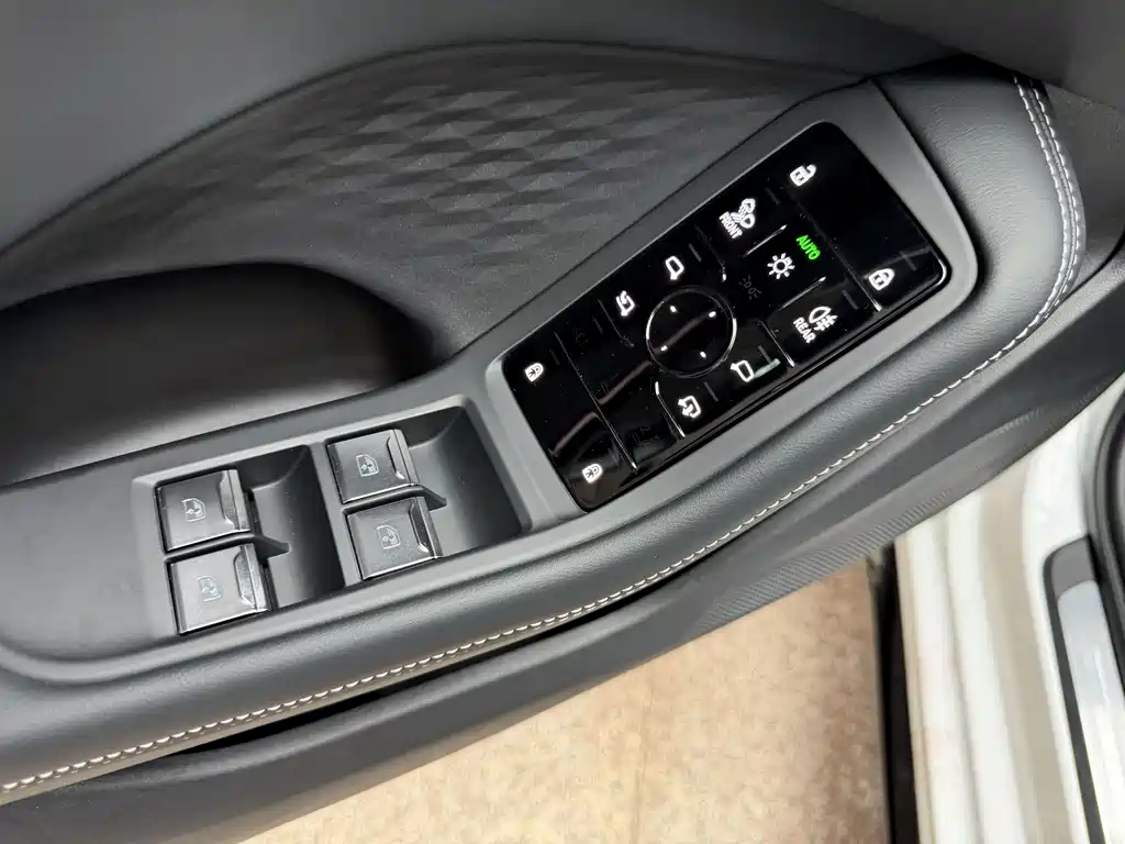 Audi A5L 2025 — фото 16