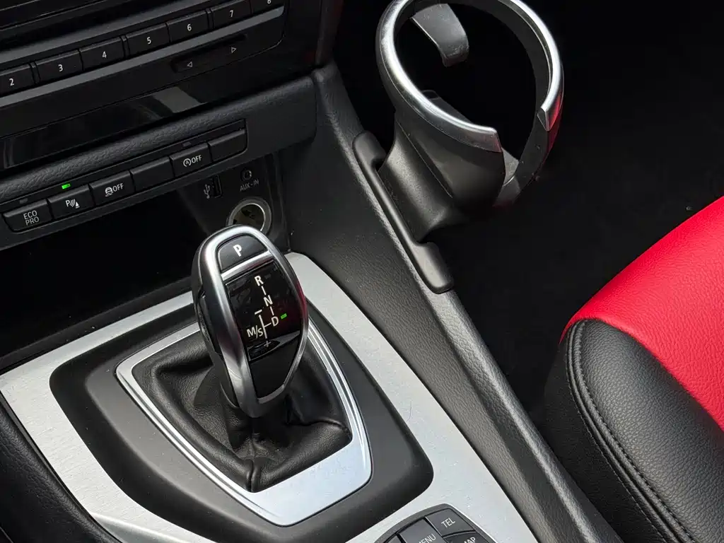 BMW X1 2014 — фото 16