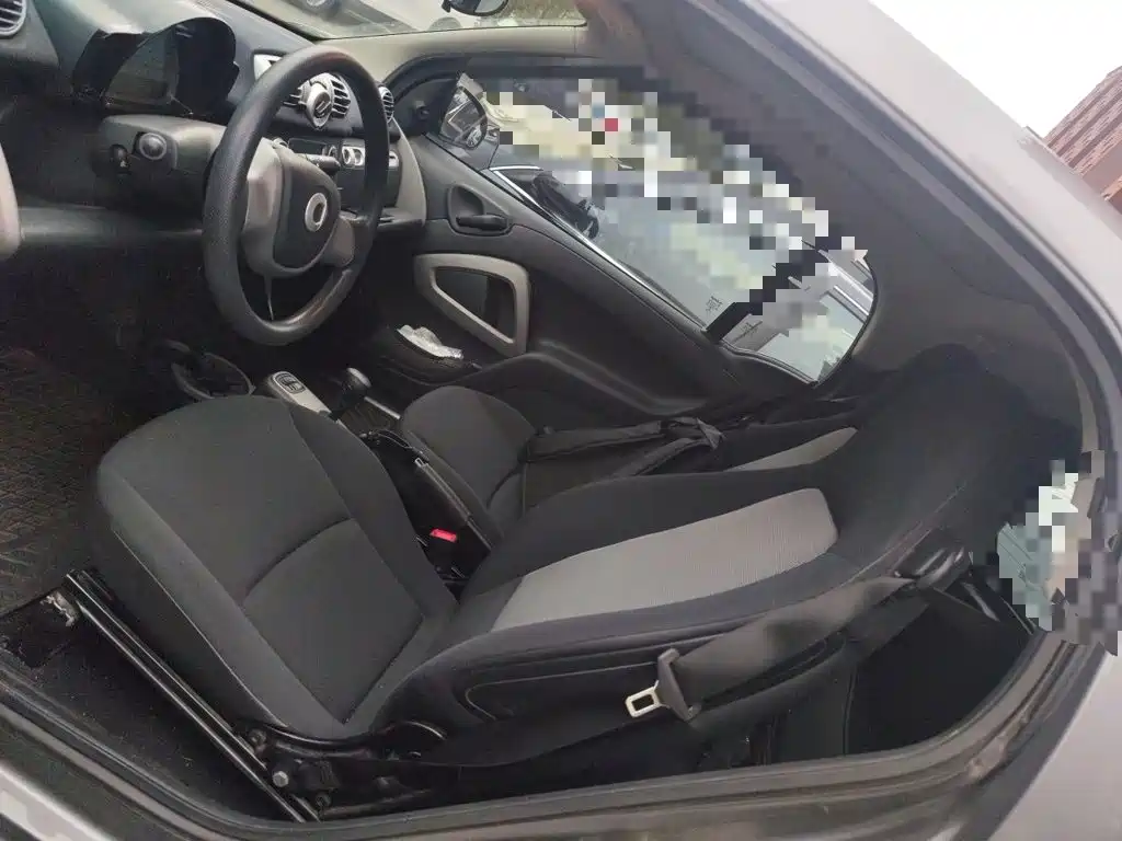 smart Fortwo 2015 — фото 12