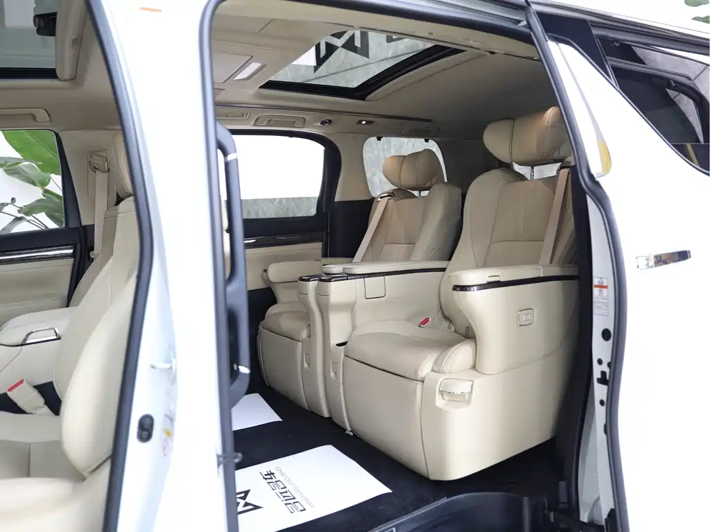 Toyota Alphard 2019 — фото 13