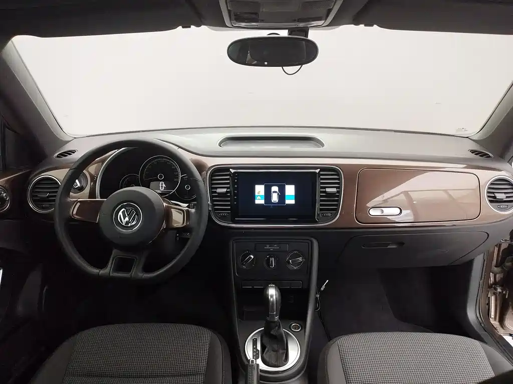 Volkswagen Beetle 2015 — фото 16