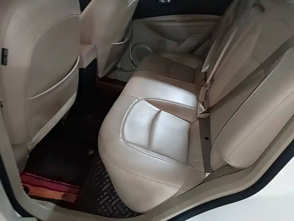 Nissan Qashqai 2015 — фото 17