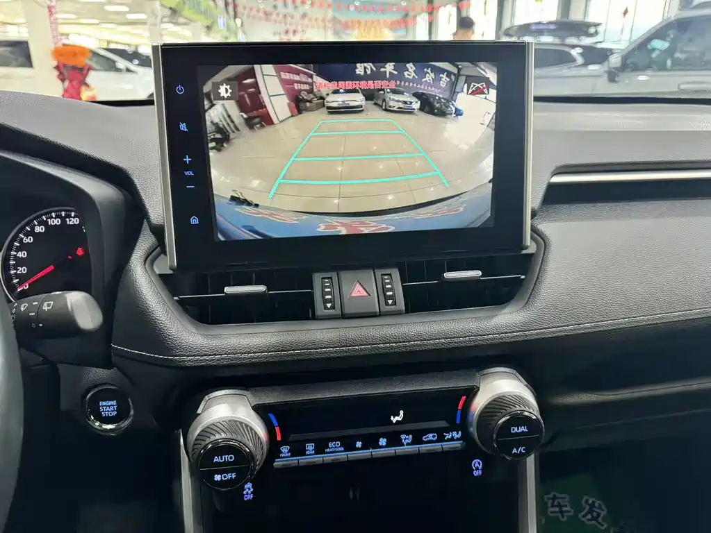 Toyota Wildlander 2022 — фото 12