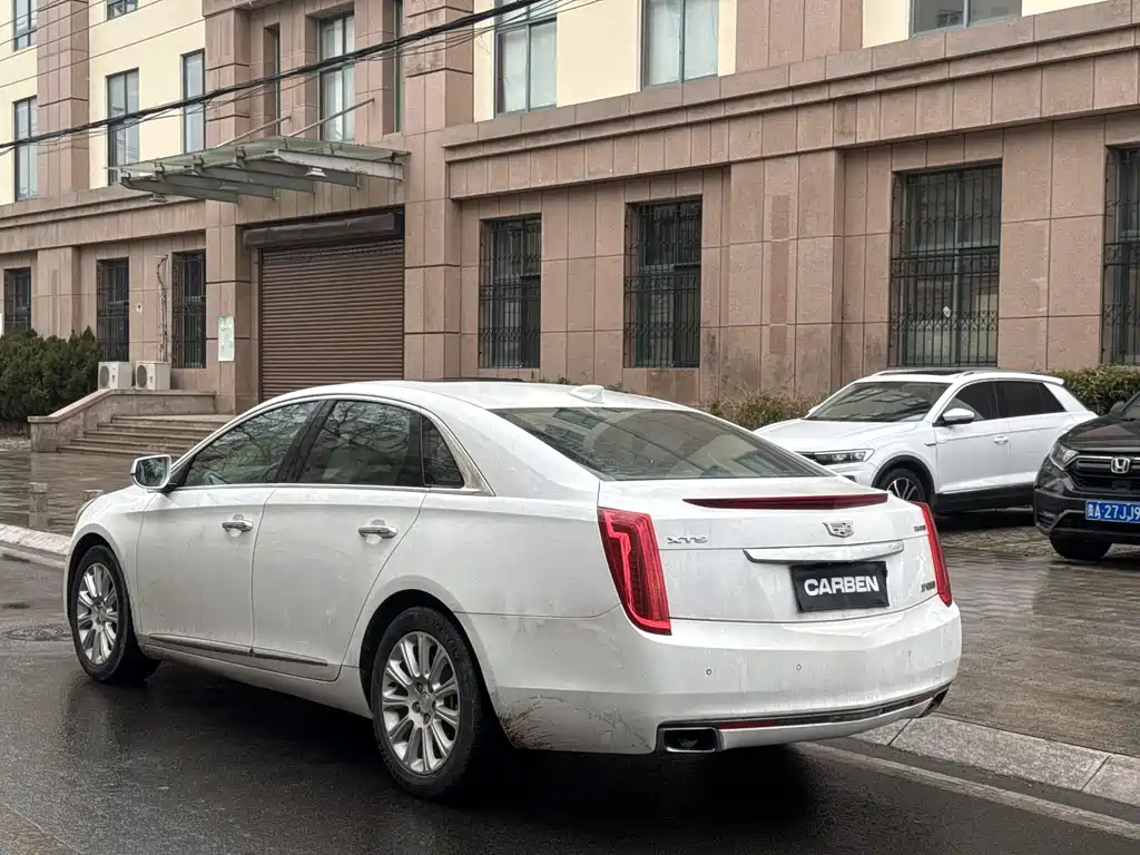 Cadillac XTS 2017 — фото 9