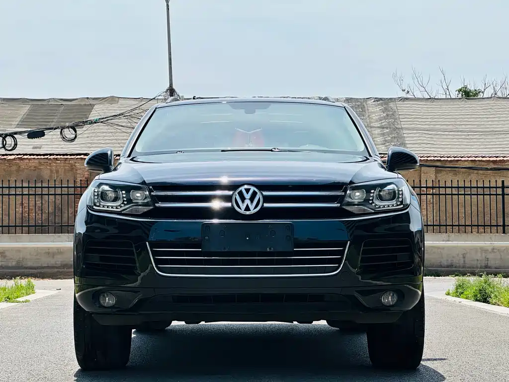 Volkswagen Touareg 2014 — фото 16