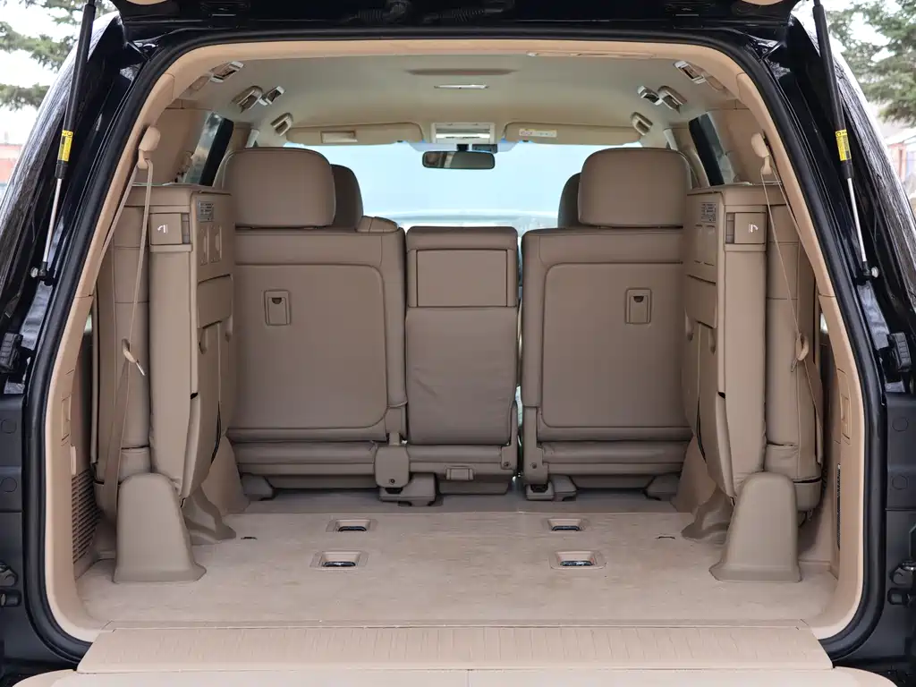 Toyota Land Cruiser 2017 — фото 11