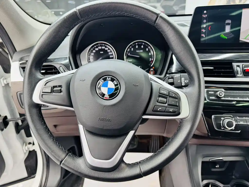 BMW X1 2022 — фото 9