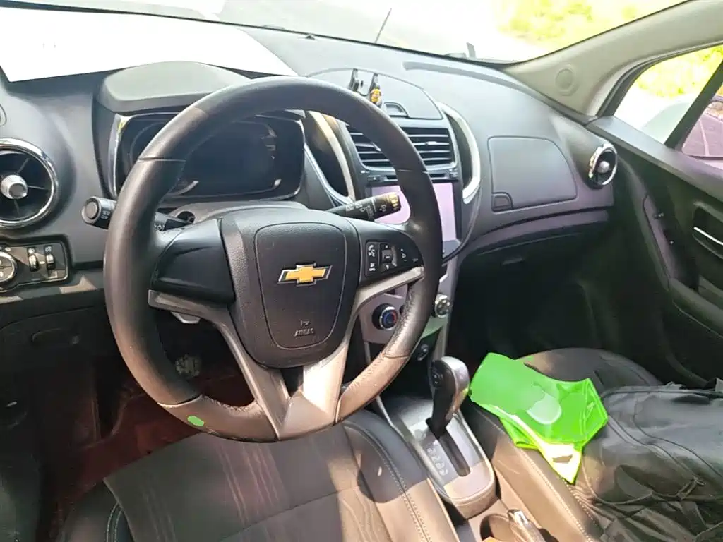 Chevrolet Trax 2016 — фото 11