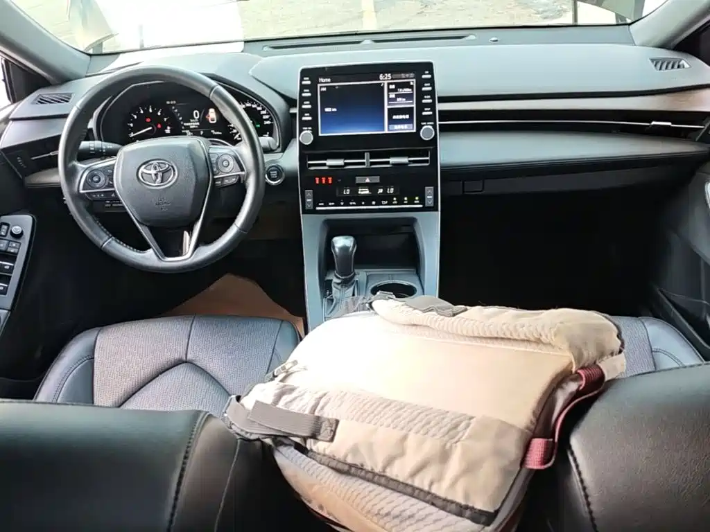 Toyota Avalon 2022 — фото 10