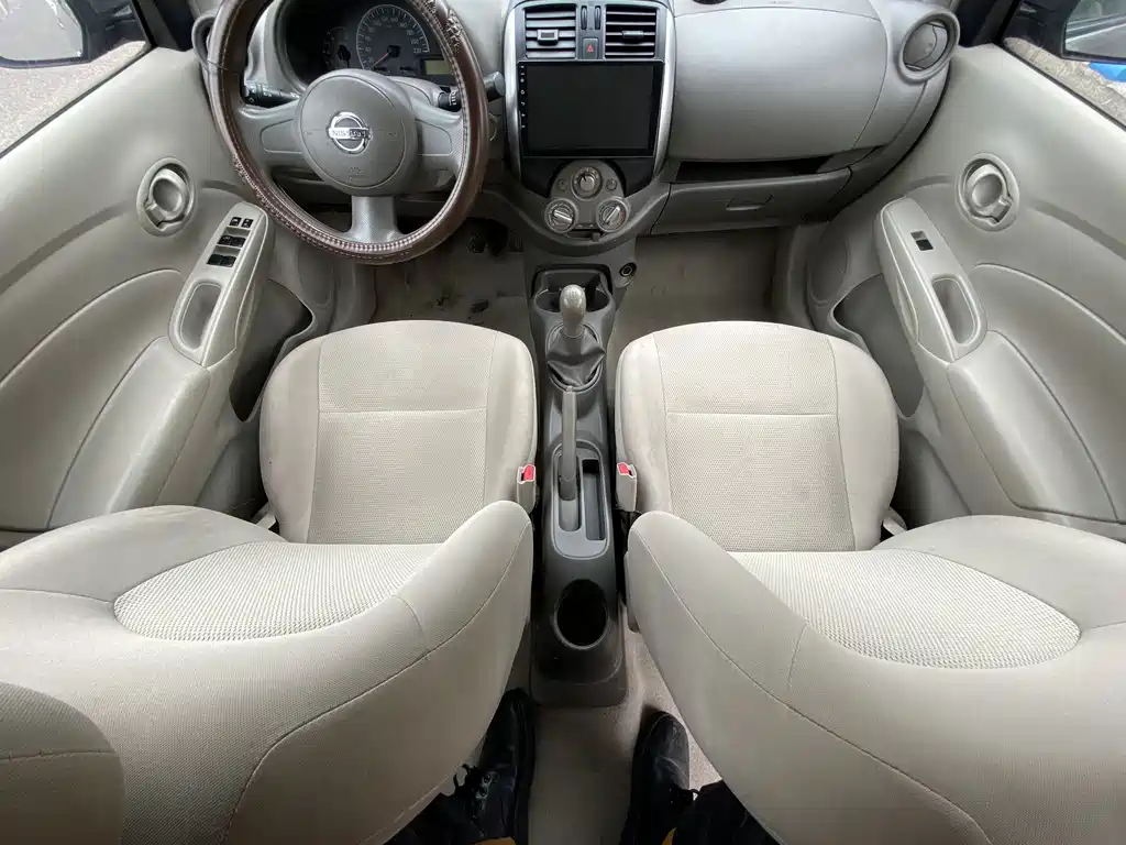 Nissan Sunny 2013 — фото 18