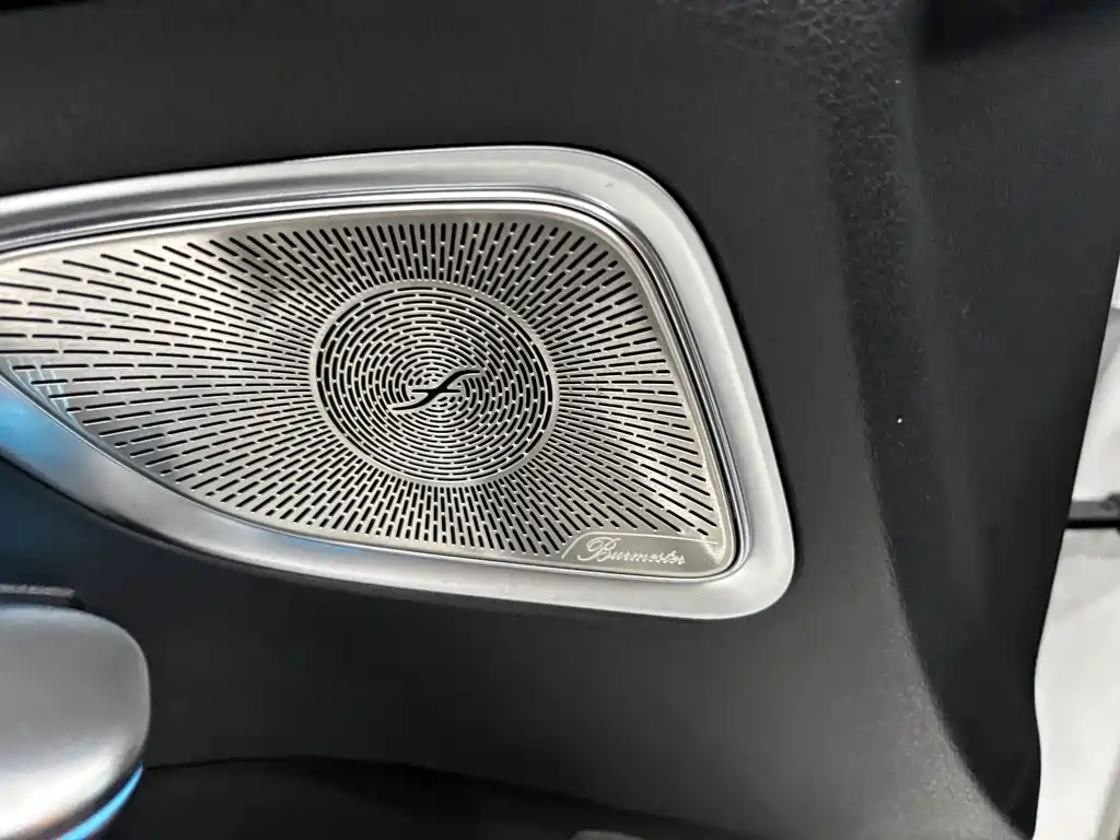 Mercedes-Benz C-Class 2025 — фото 13