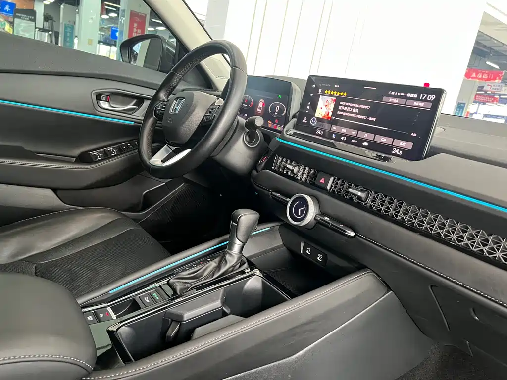 Honda Accord 2023 — фото 18