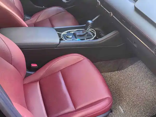 Mazda 3 Axela 2023