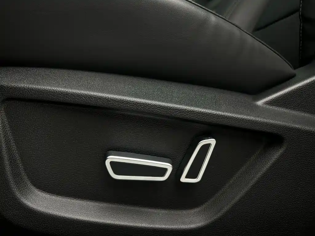 Chery Tiggo 8 2023 — фото 15