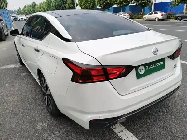 Nissan Teana 2021
