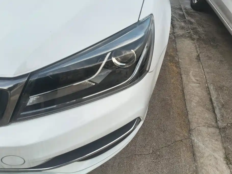 Geely Emgrand 2018