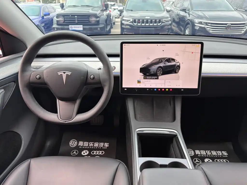Tesla Model Y 2024 — фото 12