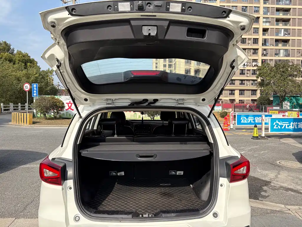 GAC Motor Trumpchi GS3 2018 — фото 11