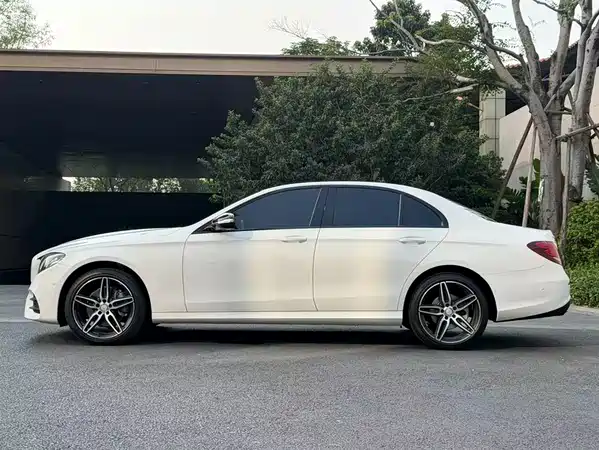 Mercedes-Benz E-Class 2017