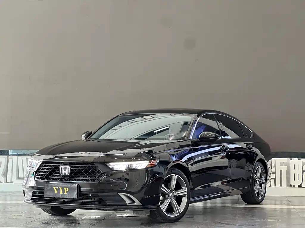 Honda Accord 2023 — фото 1