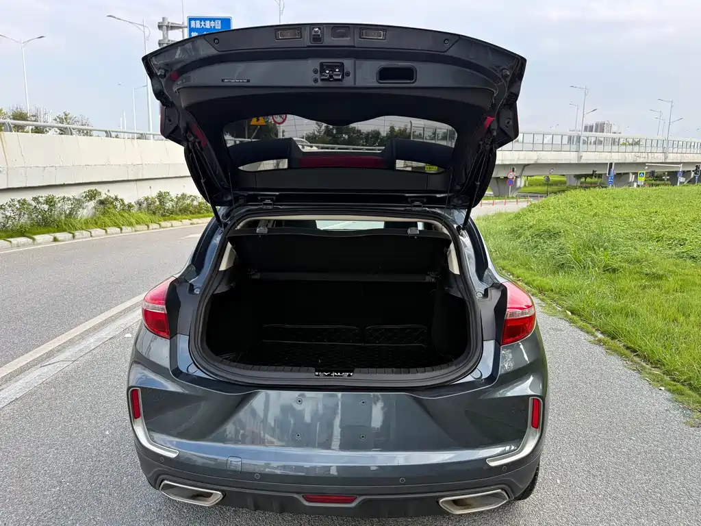 Geely Emgrand GS 2019 — фото 15