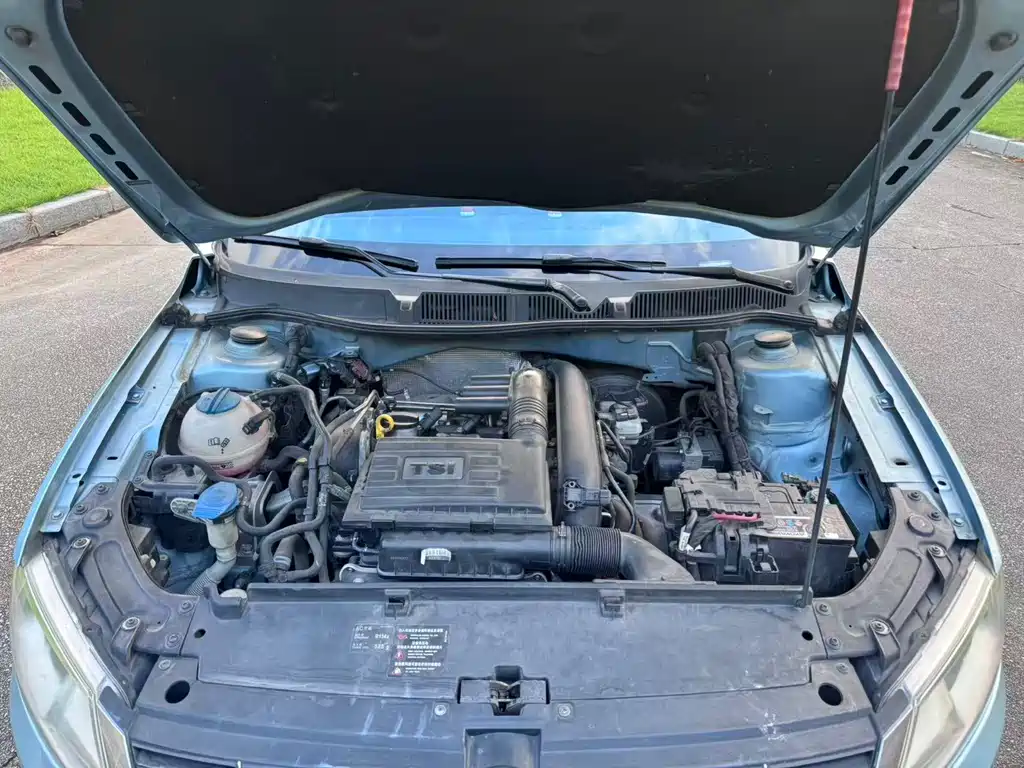 Volkswagen Lavida 2014