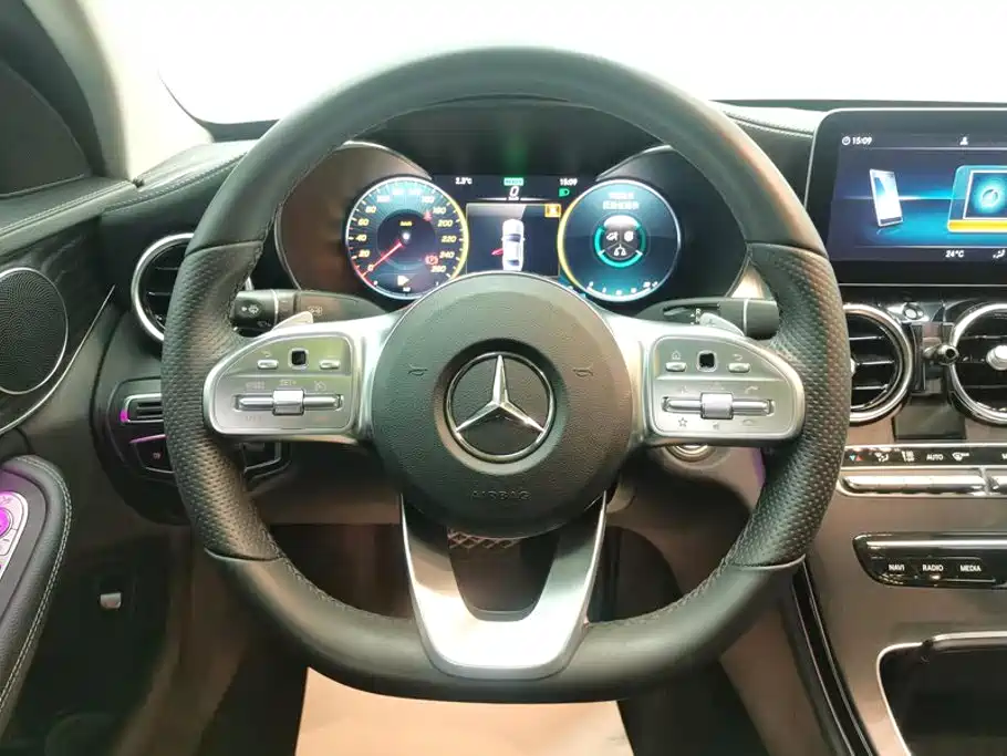 Mercedes-Benz C-Class 2022 — фото 15