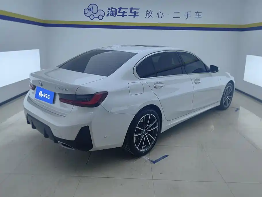 BMW 3 Series 2025