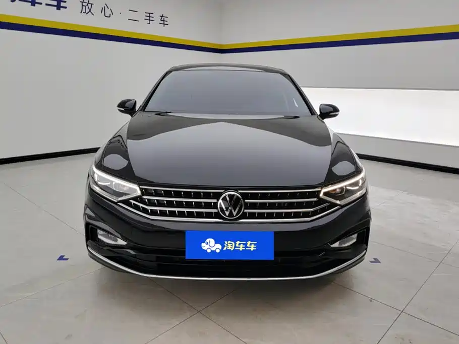 Volkswagen Magotan 2024