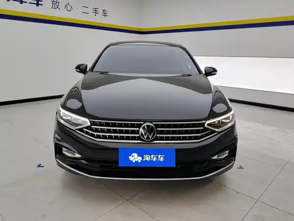 Volkswagen Magotan 2024